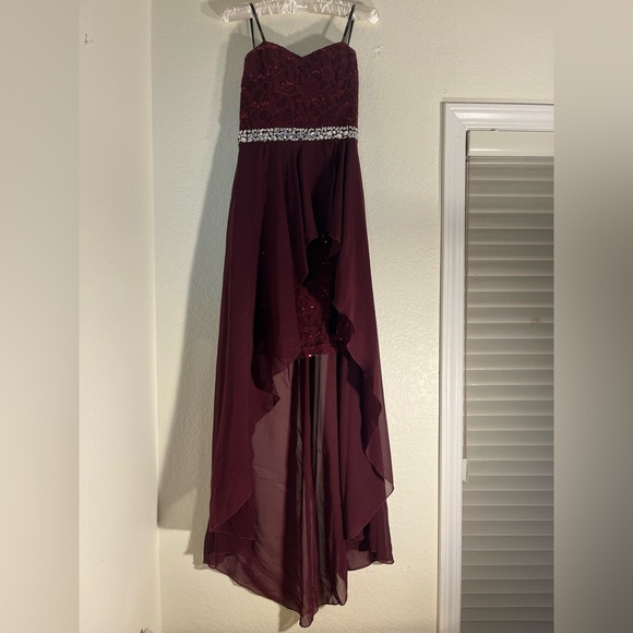 Speechless Dresses & Skirts - Speechless Deep Maroon Strapless Dress
